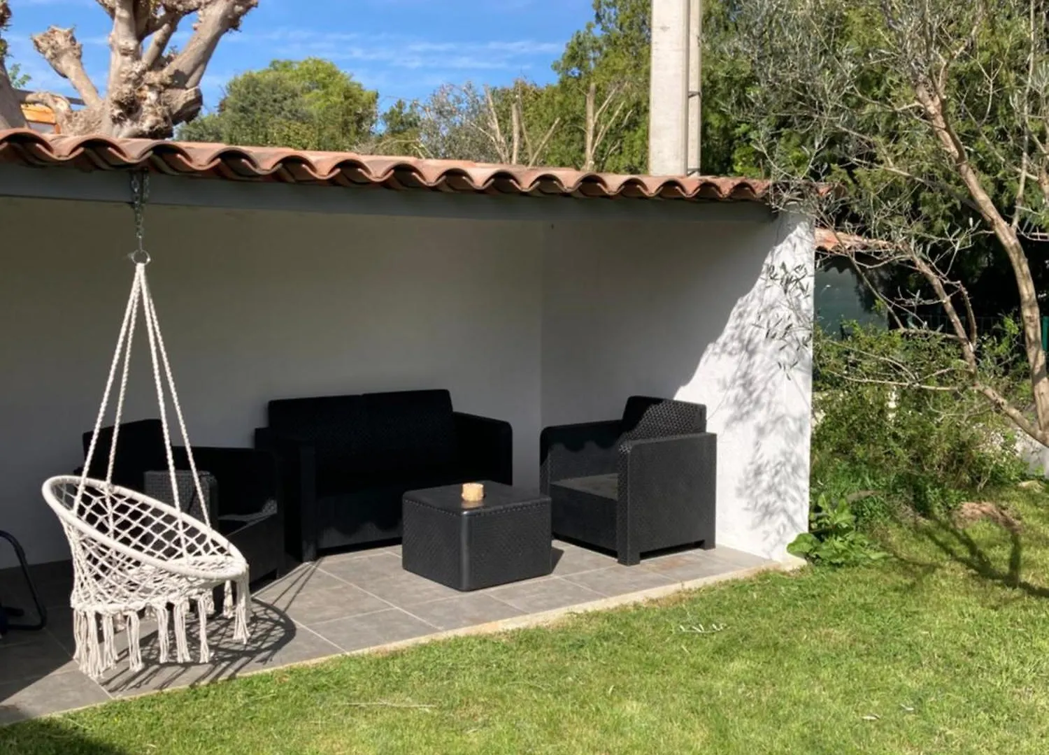 Charmante Villa A Istres