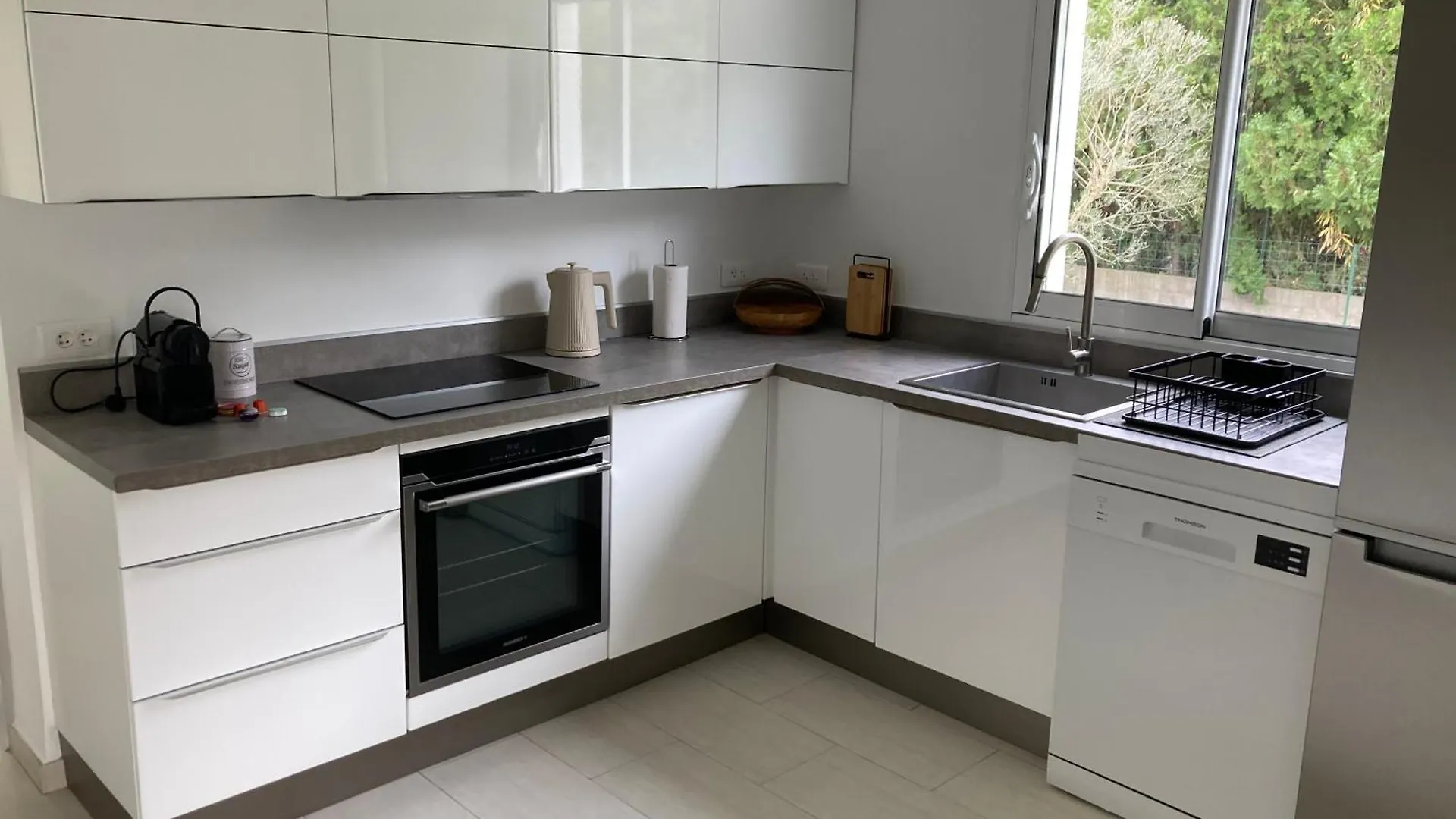Charmante Villa A Istres